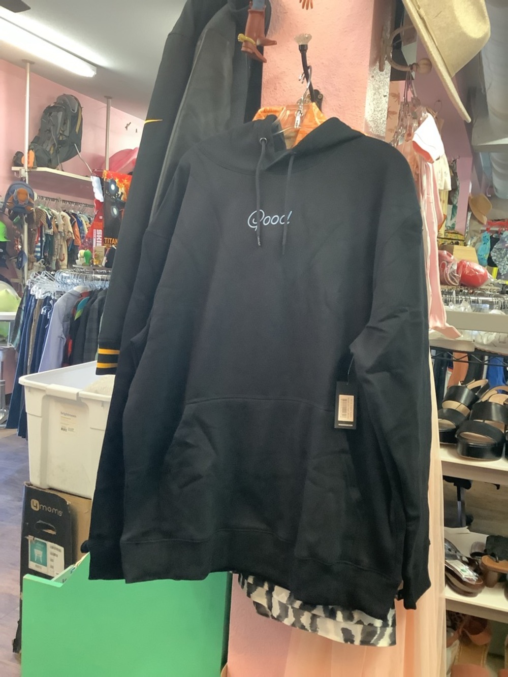 Men's Black Pullover Hoodie with 'Good!' Script